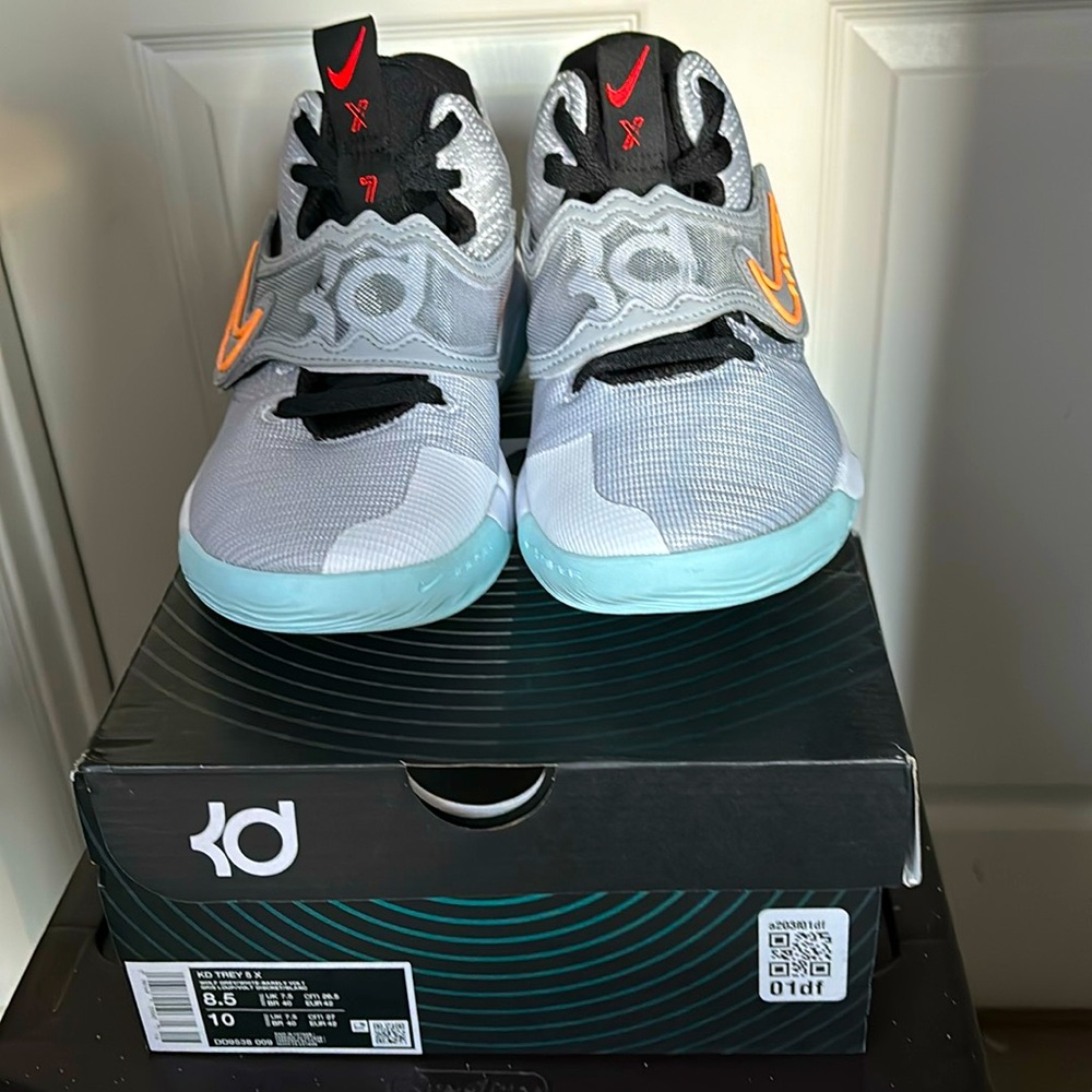 KD TREY 5 X BASKETBALL SHOES